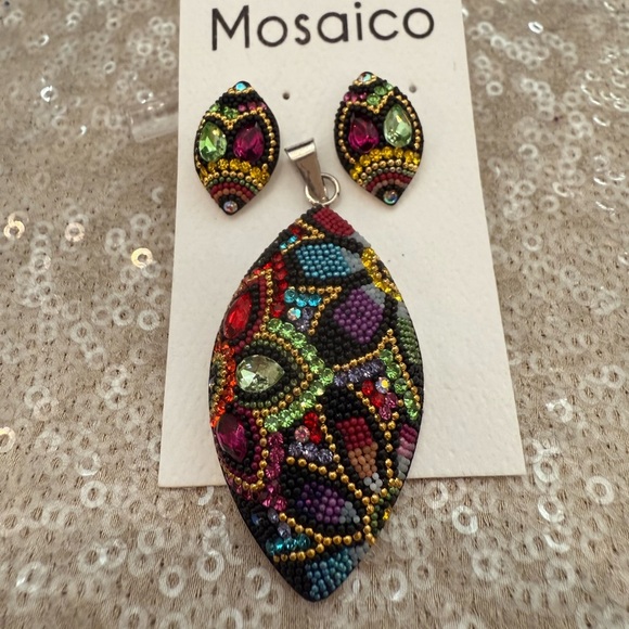 NWT Mosaico Austrian Crystal pendant necklace & earrings 💕💕 new line! 💕💕 - Picture 5 of 12